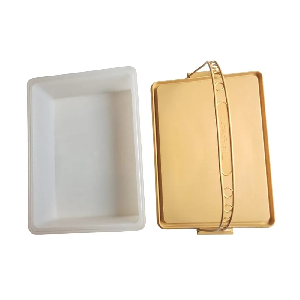 Vintage Tupperware Rectangular Cake Taker Harvest Gold Carrier Lid Handle USA